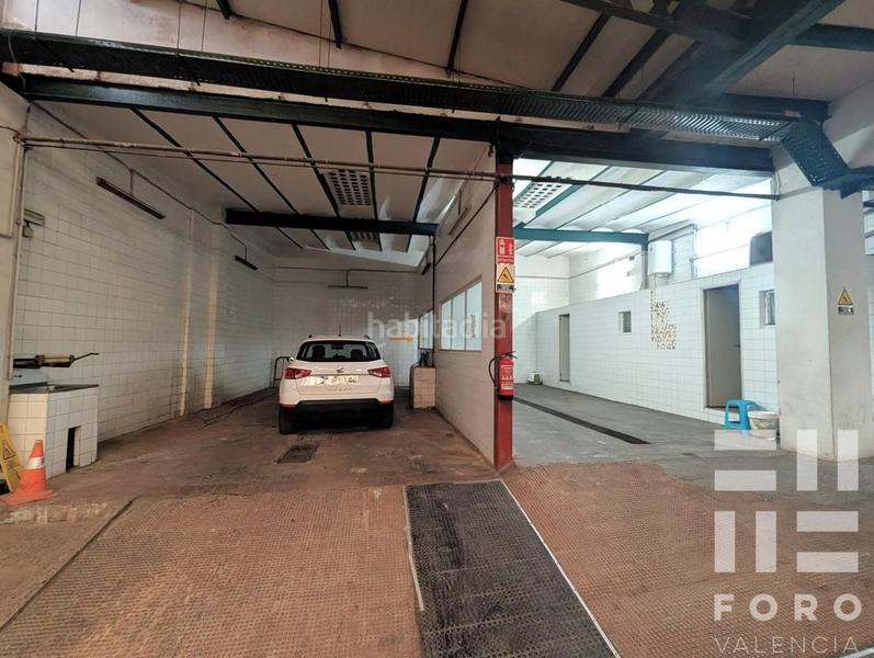 Foto 3597deaa-d742-4f36-bb43-f85b8cc88cc7. Car parking in carrer de sueca 9 in Russafa Valencia