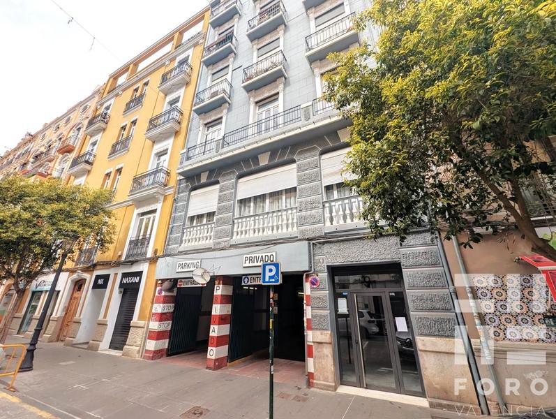 Foto 836e79a0-187e-459d-9c1d-784a5baf14e8. Car parking in carrer de sueca 9 in Russafa Valencia