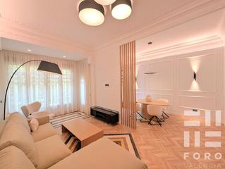 Appartement  Del marqués del túria. Impresionante piso reformado en marques del turia