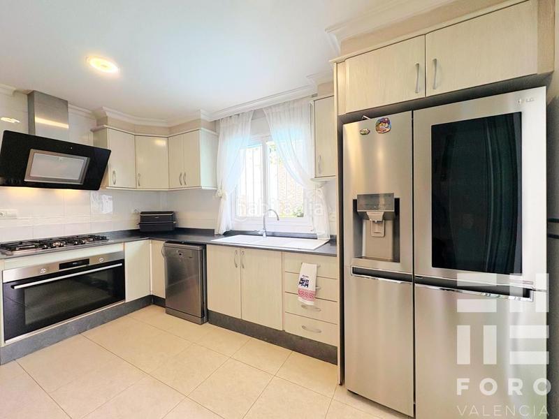 Foto 764d820a-b0b8-46b5-833d-ee1a11502417. Casa amb aparcament piscina a Montepilar Eliana (l´)