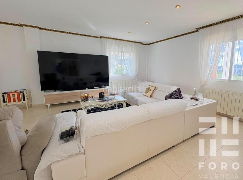 Foto 7c0343d6-1c5d-46a9-9bac-2a2ff99051f1. Casa amb aparcament piscina a Montepilar Eliana (l´)