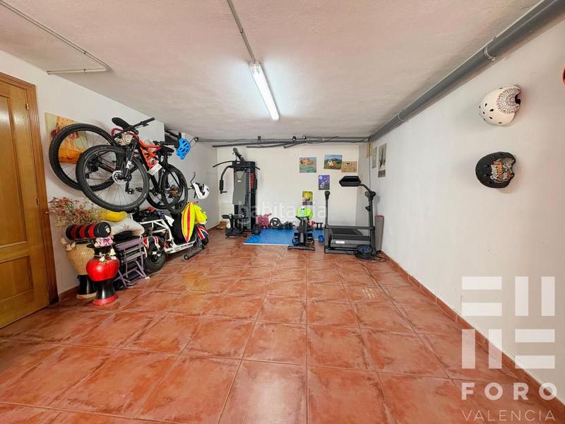 Foto 806bb653-8c87-4dcb-b999-bf311d5e3154. Casa amb aparcament piscina a Montepilar Eliana (l´)