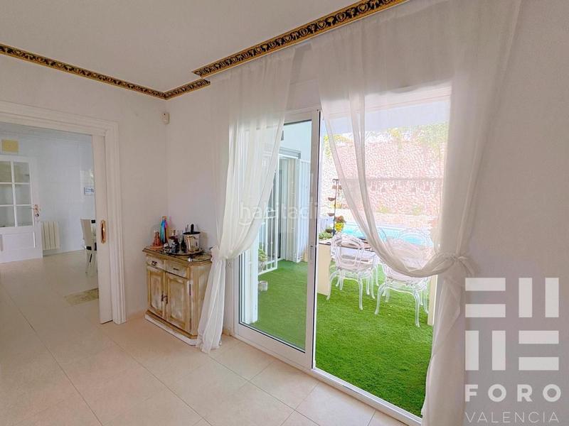 Foto 95a1f2e7-9f92-47a6-b8f8-d399e0493360. Casa amb aparcament piscina a Montepilar Eliana (l´)