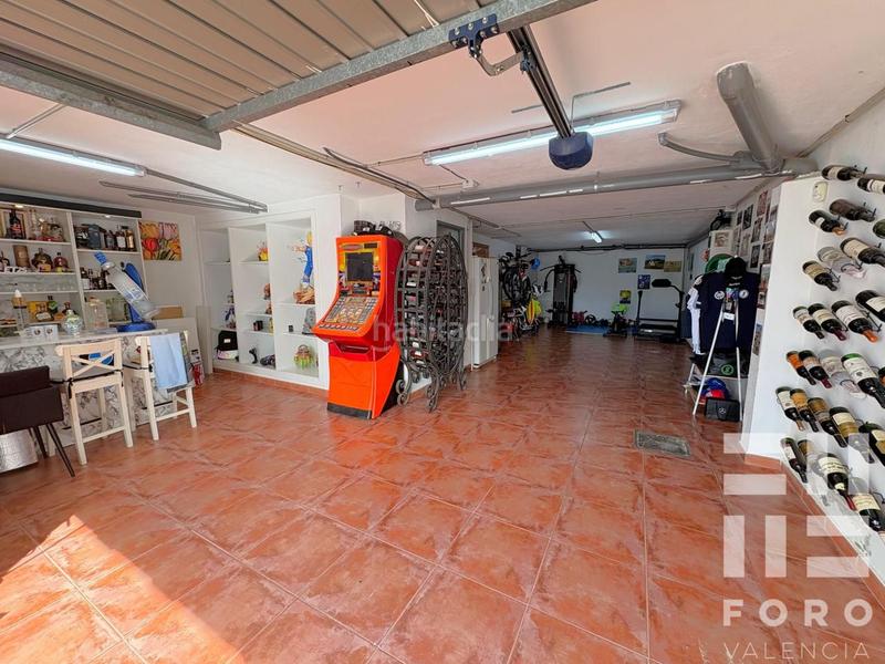 Foto d589aef1-372f-43de-9aa9-68d635bb9d51. Casa amb aparcament piscina a Montepilar Eliana (l´)