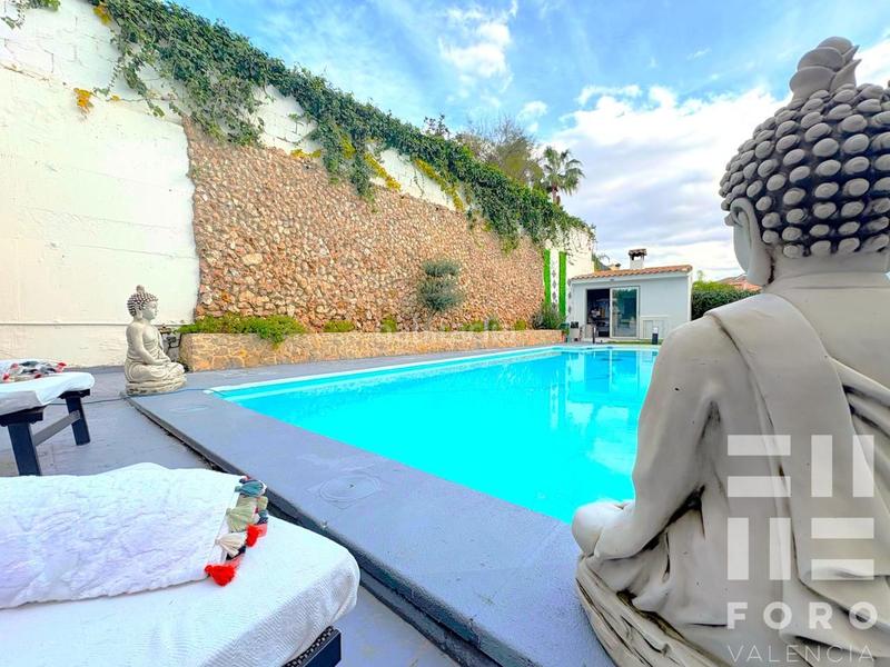 Foto da87ba2c-53f1-42cc-b121-86342067264f. Casa amb aparcament piscina a Montepilar Eliana (l´)