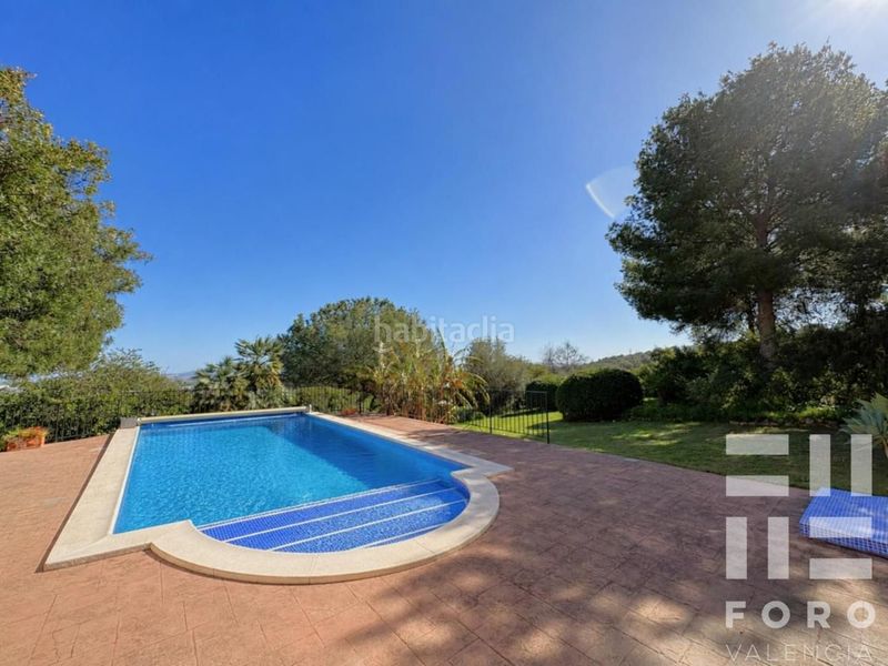 Foto dde12a72-d3e4-4b33-8cb0-27e425d40295. Casa amb aparcament piscina a Alberic