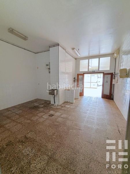 Foto 7dff8ee2-4ee2-4027-a0b7-f138ec4c129f. Local comercial a L´Illa Perduda Valencia