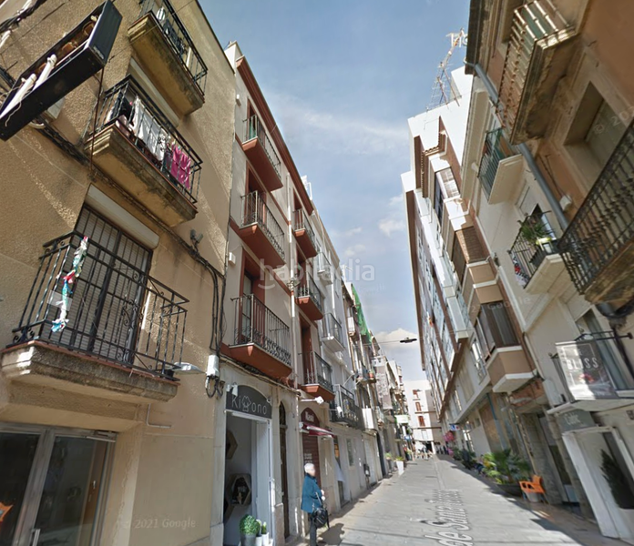 Foto eb76760a-45de-465c-92c7-2d5bf60ad320. Edifici a Centre Reus