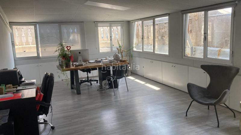 Foto d1b7e7f3-364b-4e6b-9a78-a15087a8ad92. Miete büro in Dreta de l´Eixample Barcelona