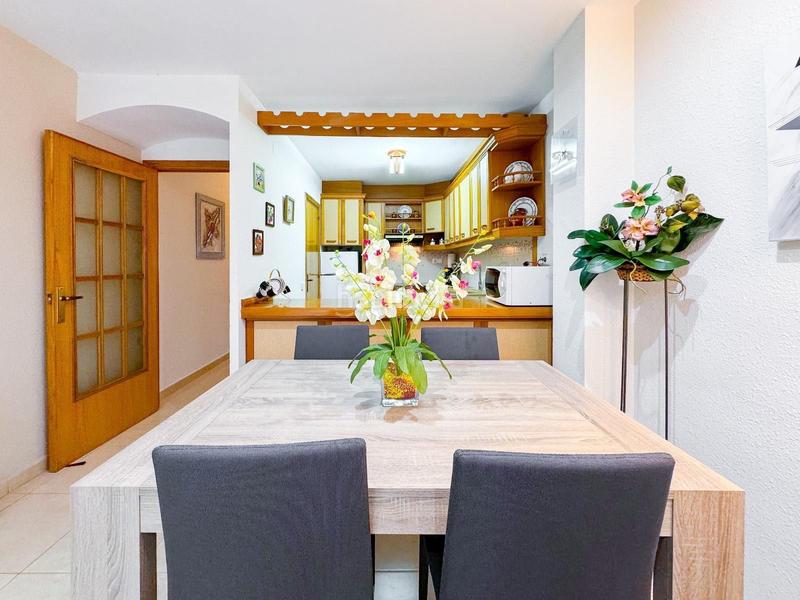 Foto 9ebe05ee-4ab8-44e0-8041-c3226e697783. Appartamento con piscina in Mar i Camp - Platja dels Capellans Salou