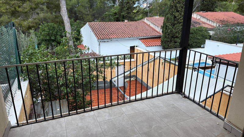 Foto a7e45c32-1e3b-4e5a-862b-3f513ed611a2. Zweistöckige wohnung mit parking in pla de maset - cap de Salou Salou