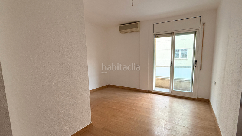 Foto f4d73021-ebba-4da4-ba01-86db8e39fa60. Dúplex a Llevant Reus