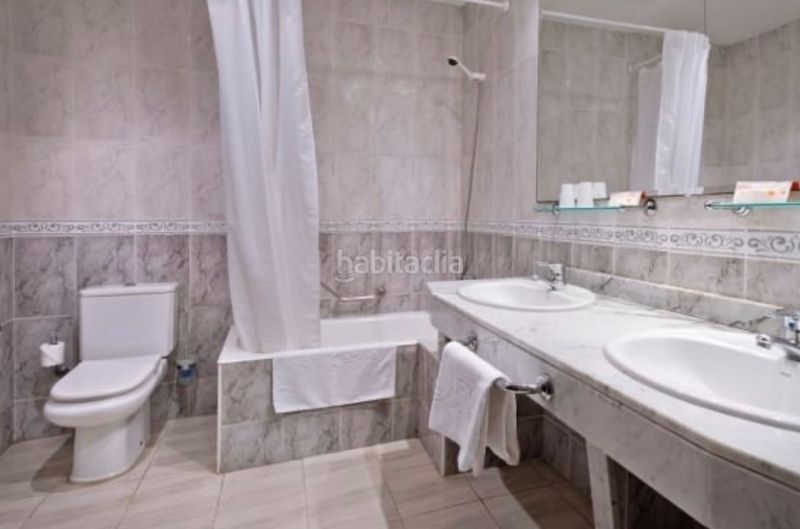 Foto f7a972c0-1303-41b5-b83f-c1d3efe70981. Edificio in Calella