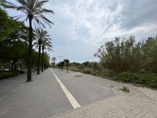Residential Plot in Pau casals 31. Salou gran oportunidad en venta solar urbano frente al colegio e