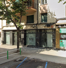 Rent Business premise in Sardana 5. Local con gran fachada en la calle sardana de reus