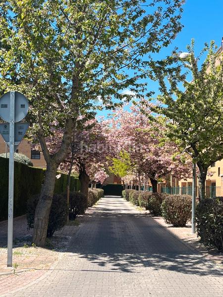 Foto f11a6f3c-dfdd-4d2a-8138-aed7d21b6485. Local comercial local junto hospital rio hortega, ideal inversión apartamento en Valladolid