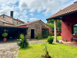 Xalet a O Milladoiro. Estupendo chalet listo para entrar a vivir