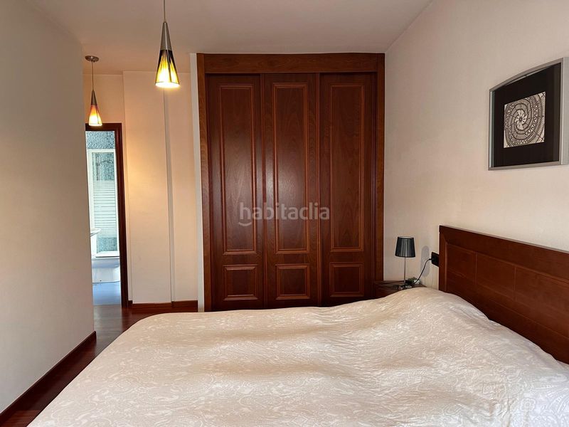 Foto 04a083be-b23c-45f0-87cc-bd9cb6533eda. Àtic amb calefacció aparcament a O Milladoiro Ames