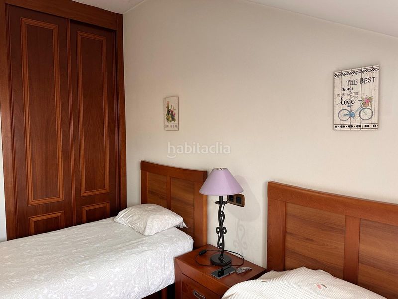 Foto 6148ea8c-f274-4953-898d-1c2d1843a160. Àtic amb calefacció aparcament a O Milladoiro Ames