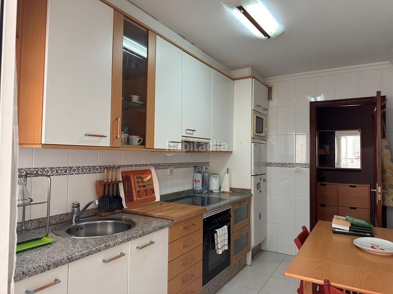 Foto 746cd322-d08b-4733-8c8b-31dea8e4dd4e. Apartament amb calefacció aparcament a O Milladoiro Ames