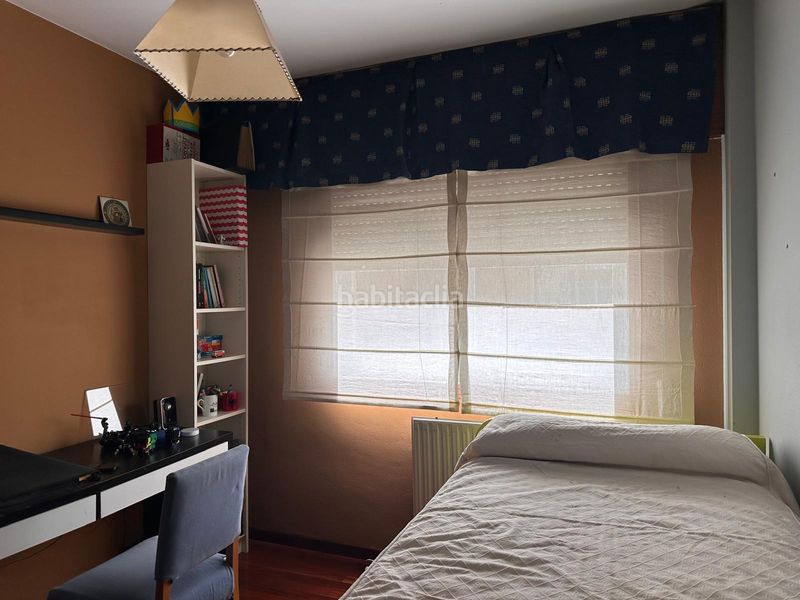 Foto f98f9a5e-5ebd-410b-b9e8-76b99dc2d6e6. Apartament amb calefacció aparcament a O Milladoiro Ames