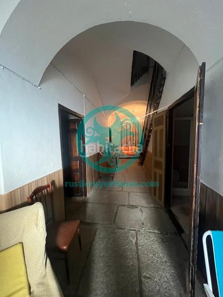 Foto 00edb0f5-ceb1-4684-b624-8c773c38aba6. Masia a avenida de la constitución 15 a Malpartida de Cáceres