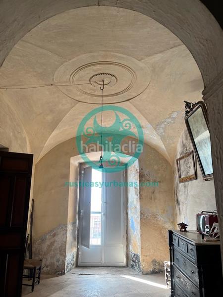 Foto 309b6062-382b-4432-9390-bf8127e3b47f. Masia a avenida de la constitución 15 a Malpartida de Cáceres