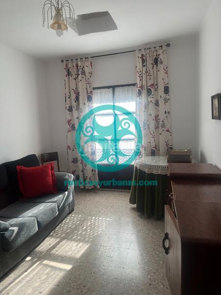 Foto 4548602b-6d1f-4993-8e08-7ba2c20d70b9. Edificio  con negocio en Casco Antiguo Cáceres