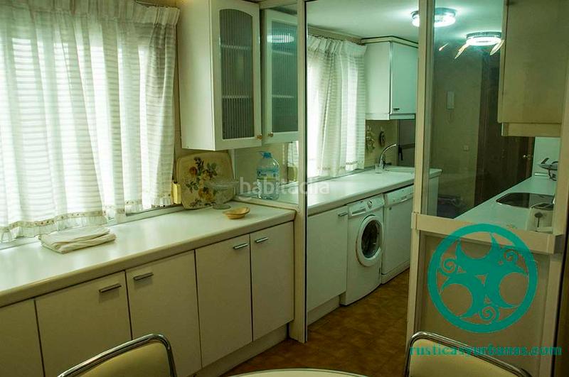 Foto dd5aa233-56f1-476c-94b1-0c61fd79b8d7. Piso en n/a piso en cánovas- en Centro Cáceres