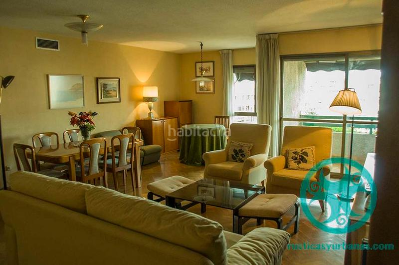 Foto ecb7a039-22fb-4ba8-9512-4cd08d2dc670. Piso en n/a piso en cánovas- en Centro Cáceres