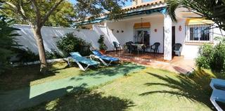Lloguer Casa a Carril el cernicalo 8. Casa con jardin y piscina privado, a 400 metros de la playa de l