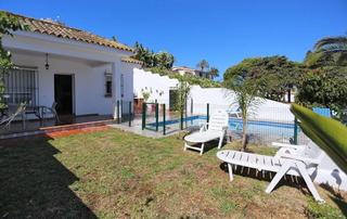 Lloguer Casa adossada a Calle de sevilla 97. Chalet con piscina y jardín en fuente del  gallo a 200 metros de