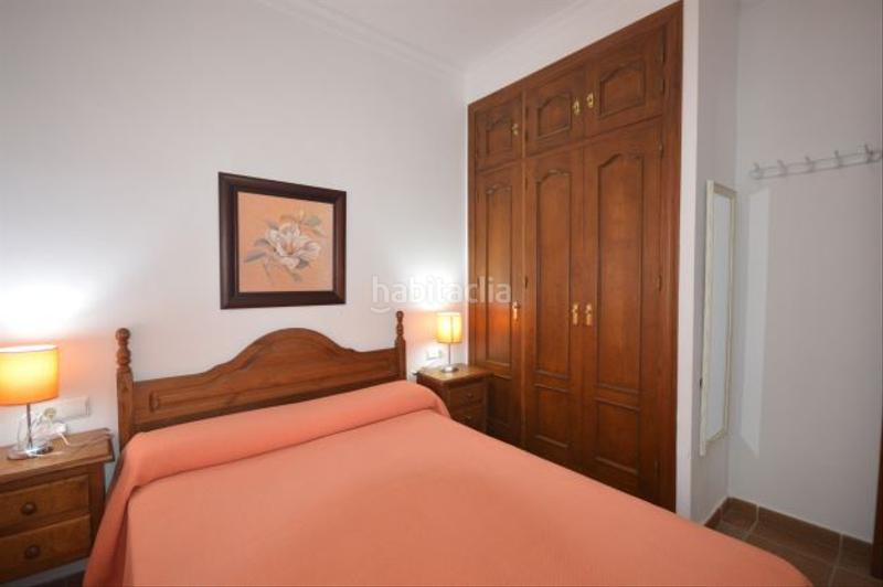Foto 3e8971e8-53c1-4f0b-ada5-55fe1c48d9ce. Alquiler casa adosada en calle de sevilla 97 chalet con piscina y jardín en fuente del gallo a 200 metros de la playa. 2 dormitorios, cocina completa. salón - comedor, chime en Conil de la Frontera