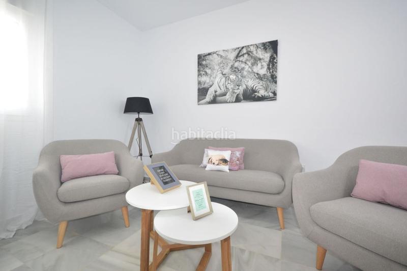 Foto f1b1cbfd-26da-41d1-87a0-3d798ced535a. Rent apartment with parking in Conil Conil de la Frontera
