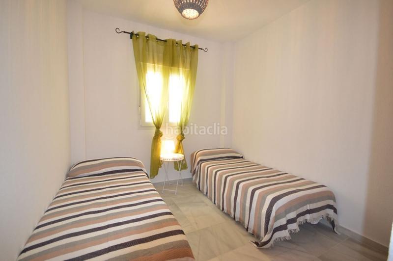 Foto fce1e219-0f7c-455c-af5f-d192dbb857bd. Rent apartment with parking in Conil Conil de la Frontera