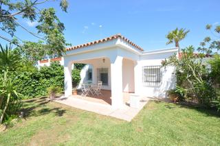 Lloguer Casa adossada a Carril el clavijo 171. Casa de campo  en  conil de la frontera con jardín privado, con