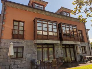 Affitto Piccolo appartamento in Póo 52. Amplio y coqueto apartamento de 3 habitaciones en llanes