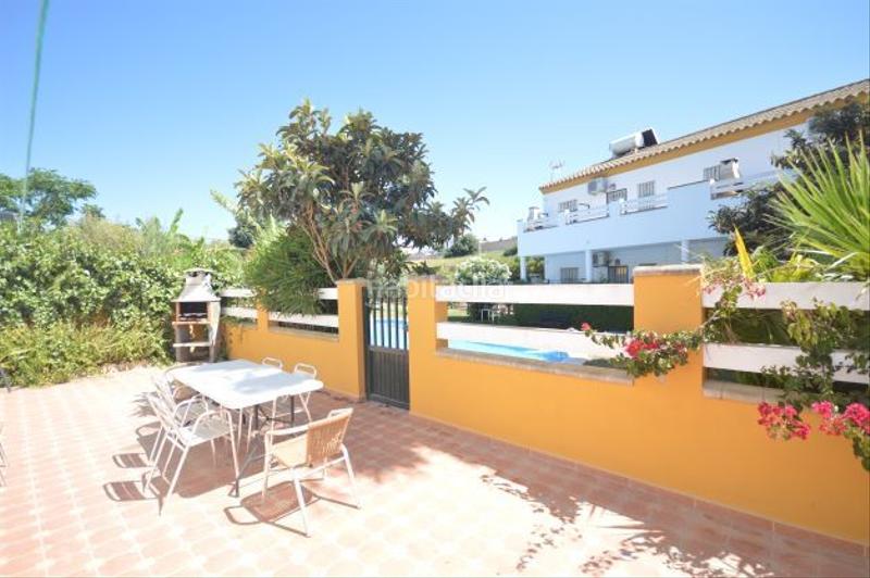 Foto 75a19e19-2b84-464e-81c4-870fbff45ed4. Location maison jumelée dans avenida 28 de febrero 70 dans Conil de la Frontera