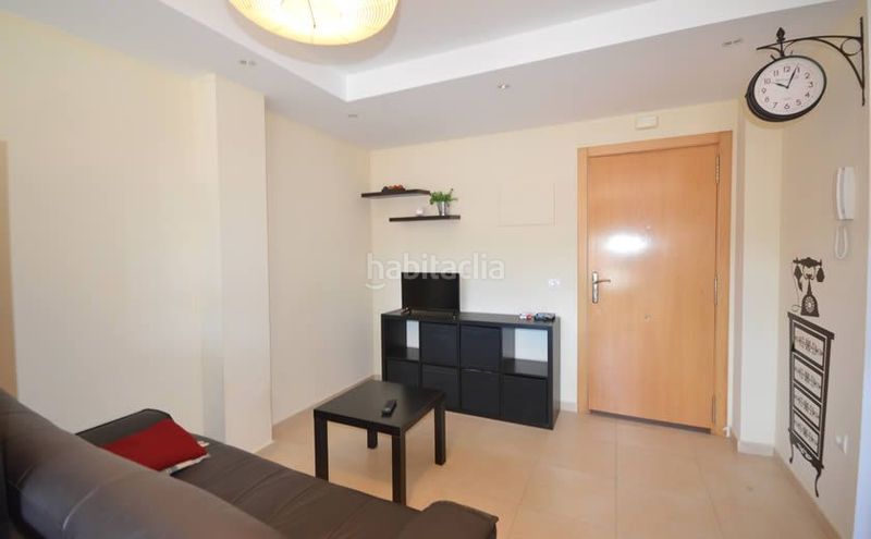 Foto e90095e2-ab42-4a95-a8e1-9d36df5a3110. Alquiler apartamento en lugar posada 148 salon-comedor cocina con sofacama de matrimonio, baño completo, habitacion con cama de matrimonio. piscina en la urbanización
a 2 en Llanes