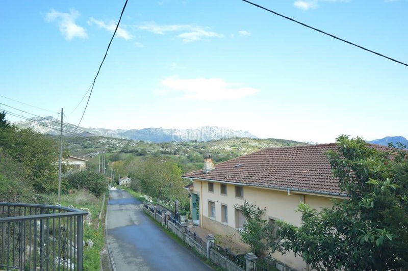 Foto e6b1ef4e-d988-43c9-8ff3-096dd172f33d. Alquiler apartamento en aldea canales 15a apartamento con 2 habitaciones, una de matrimonio y una triple, 1 baño, salón-comedor-cocina en canales de en Cabrales
