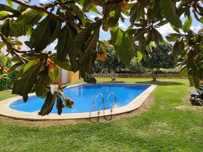 Foto 5ba25d4c-f54a-4273-959d-55372c7ec671. Rent semi detached house in avenida 28 de febrero 68 in Conil de la Frontera