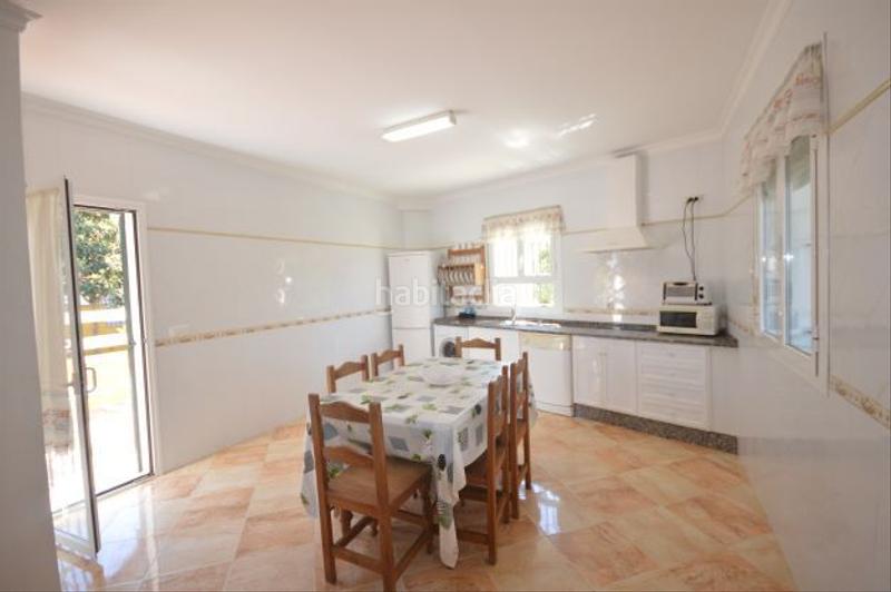 Foto a8384b7b-dac6-4904-b908-03d1269ca2ca. Rent semi detached house in avenida 28 de febrero 68 in Conil de la Frontera