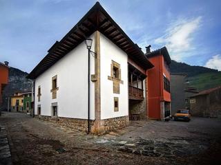 Miete Haus  Parque poo. Apartamento de 1 habitacion con cama de matrimonio y cama indivi