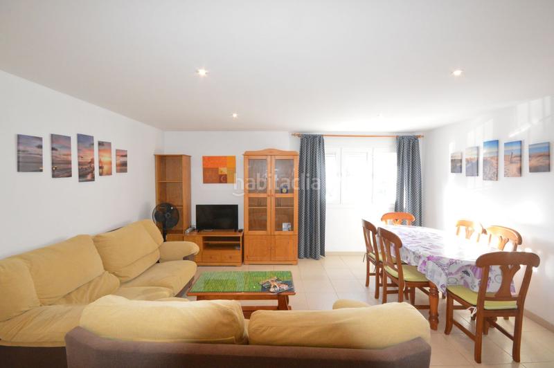 Foto 479087ed-30e3-4271-b75a-2a9990c7b77c. Alquiler apartamento en calle venus 10 apartamento amplio y cómodo con capacidad para 4 personas a 7 minutos caminando de la playa de Conil y a 5 del centro de Conil. pa en Conil de la Frontera
