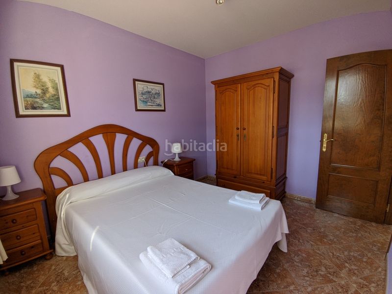 Foto e646ab6d-5421-4bb1-a9a5-7743a4c7e15b. Alquiler apartamento en calle bricia 13a apartamento de 1 habitacion, salón-cocina con sofacama, baño. jardín de uso compartido amplio y parking en Llanes