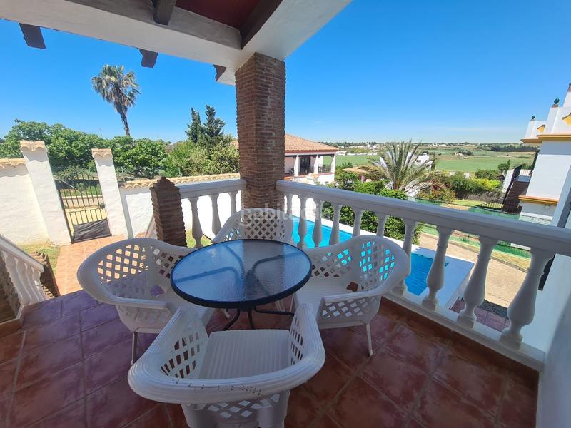 Foto cca8eb32-a2cc-4c32-956b-200da95de339. Rent house in avenida 28 de febrero 110 in Conil Conil de la Frontera