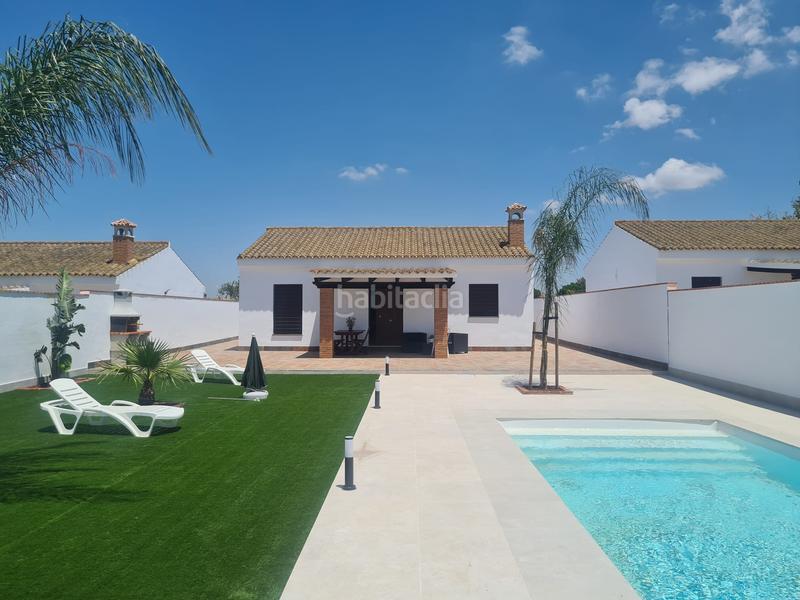 Foto 0c6393e2-bb25-4aa6-a3fa-e836ae8620f8. Location chalet dans vial camino 6 dans Barrio Nuevo Conil de la Frontera