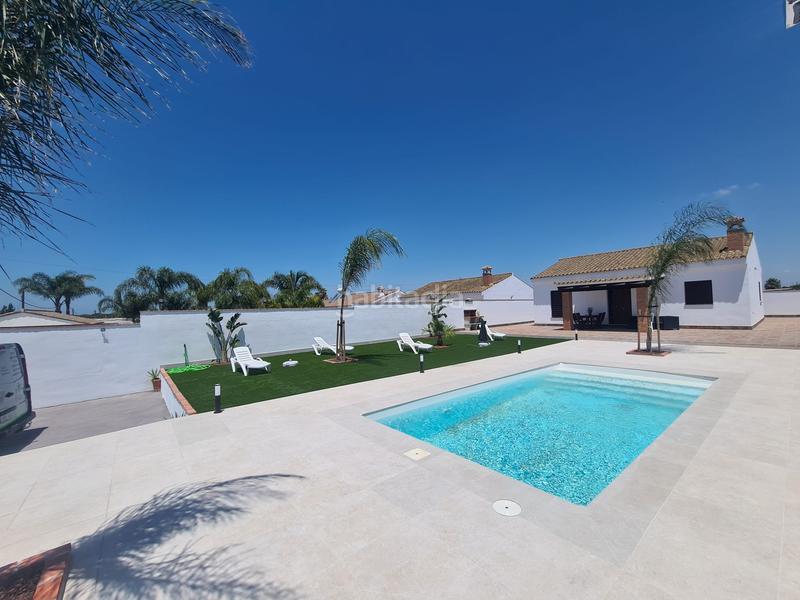 Foto 966f7354-eba5-438e-ac98-c4607380bf9a. Location chalet dans vial camino 6 dans Barrio Nuevo Conil de la Frontera