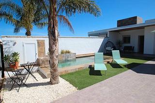 Lloguer Casa a Carril los ureba 31. Casa nueva de 3 habitaciones con jardin y piscina