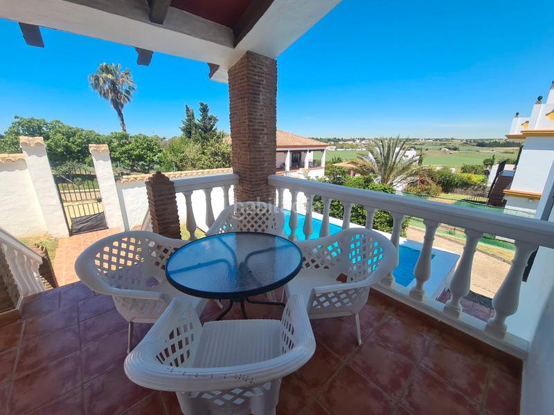 Foto 6953ba64-7246-4ade-bdfc-672eb62a46b7. Affitto chalet in avenida 28 de febrero 110 in Conil Conil de la Frontera